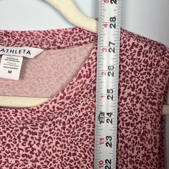 Athleta medium leopard print crewneck sleeveless tank - Picture 7 of 8
